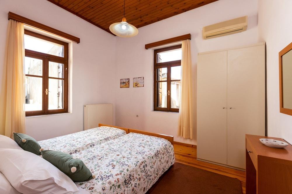 Lilys Apartments Ретимно Экстерьер фото